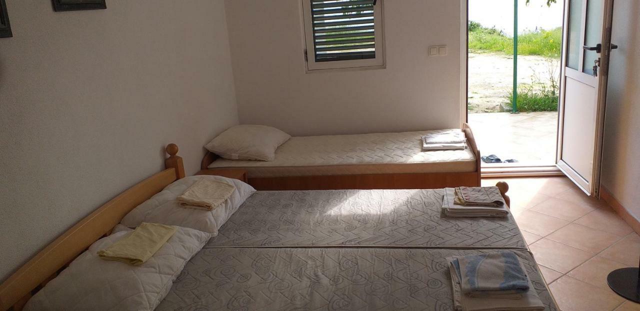 Studio Apartmani Sehic 克瓦维卡 外观 照片
