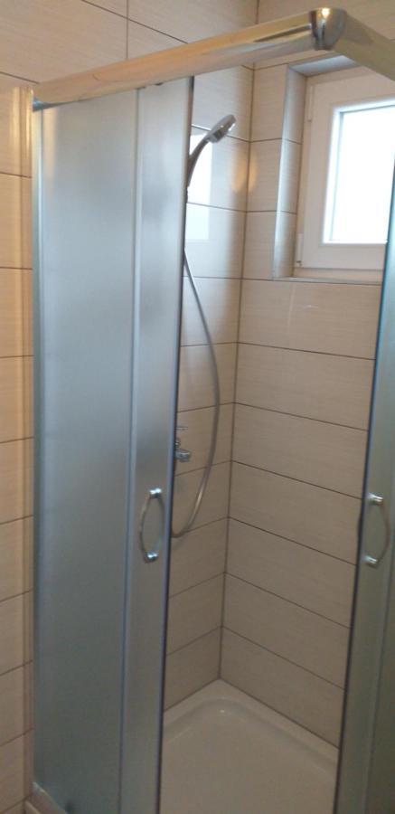 Studio Apartmani Sehic 克瓦维卡 外观 照片